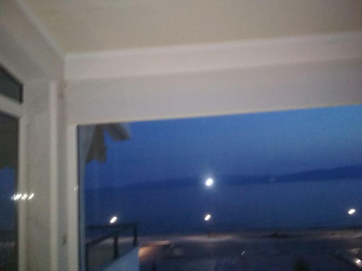 Apartamento Luxury Sea View Ofrínion Exterior foto